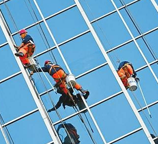 高空清洁防坠器保护工人安全